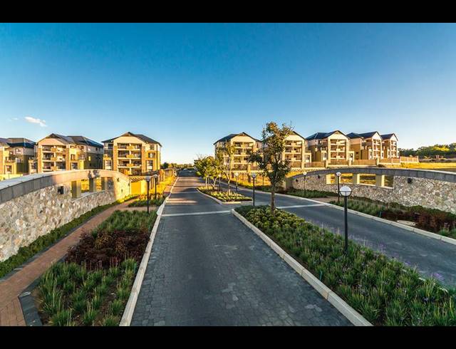 1 BEDROOM APARTMENT FOR SALE IN WATERFALL